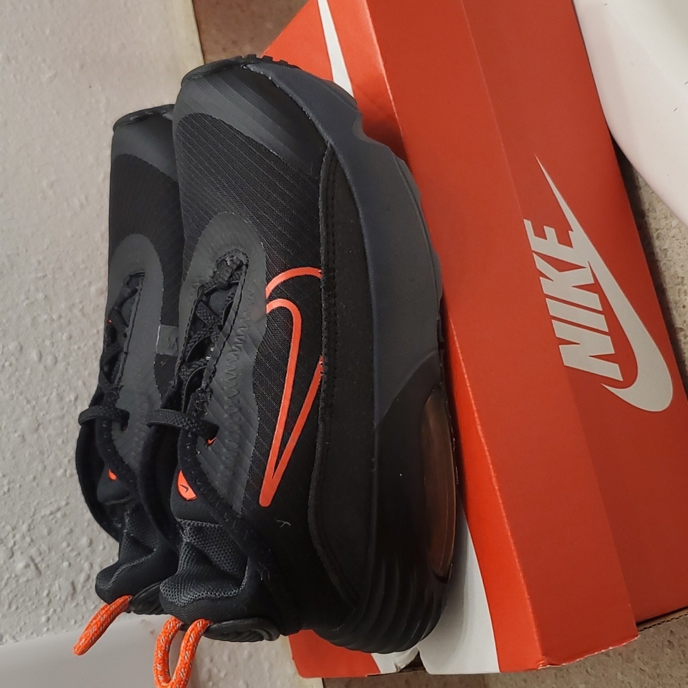 Nike boy shoes